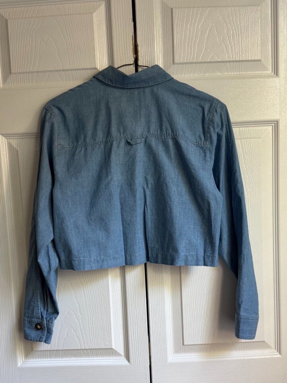 Cropped chambray shirt - Picture 8 of 11